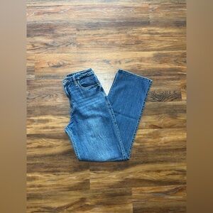 Hollister Medium Wash Ultra High-Rise Dad Jeans - W26R